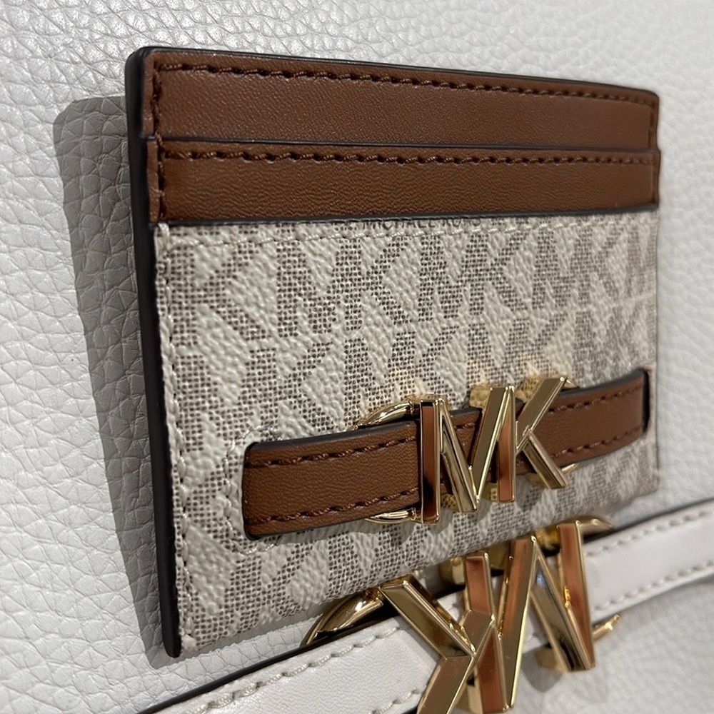 MICHAEL KORS
Reed Large Card Holder Case Wallet
COLOR:Vanilla MK Signature
NWT - Picture 5 of 16
